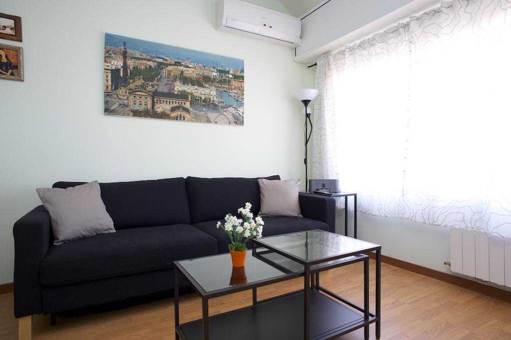 Attic Bcn Central Terrace Барселона Стая снимка
